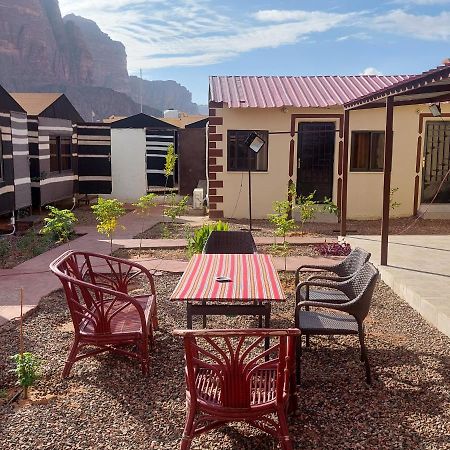 Wadi Rum Oryx Hostel & Tours Exteriér fotografie