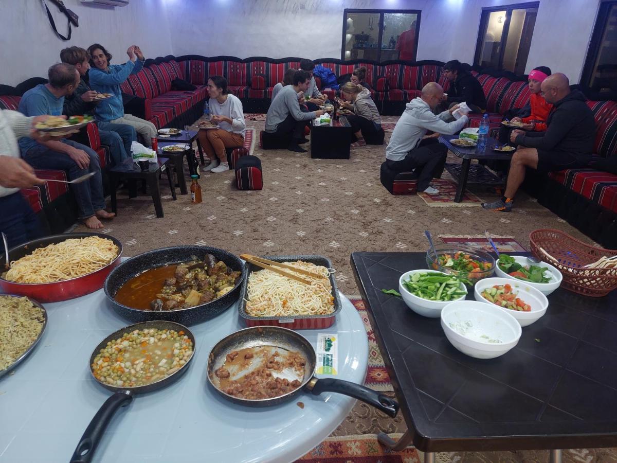 Wadi Rum Oryx Hostel & Tours Exteriér fotografie