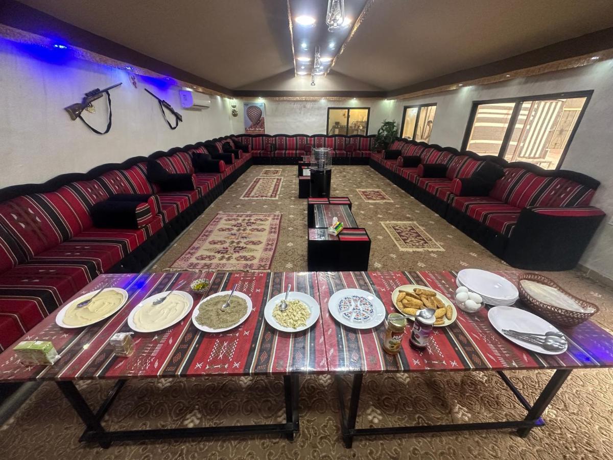 Wadi Rum Oryx Hostel & Tours Exteriér fotografie